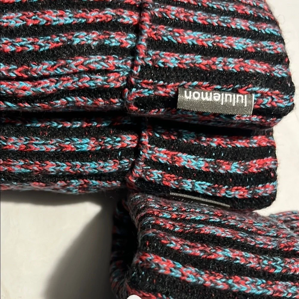 NWT Lululemon Womens Textured Fleece-Lined Knit Mittens Size M/L